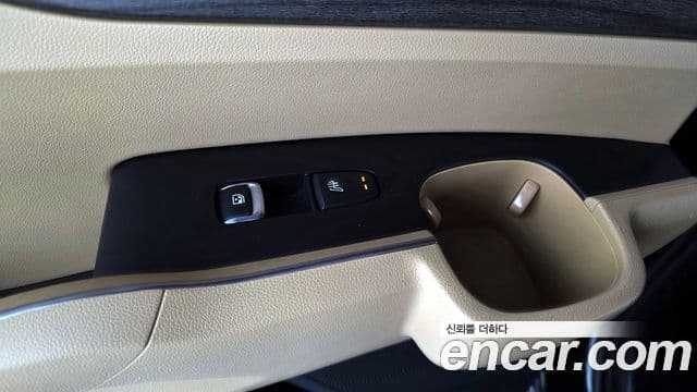 Kia Sorento 2021 — ფოტო 16/20