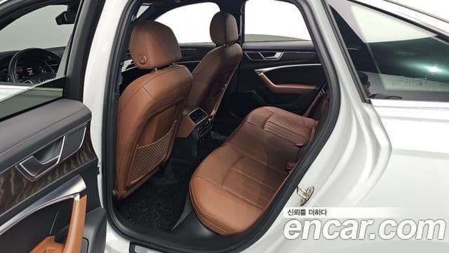 Audi A6 2022 — Photo 2/20
