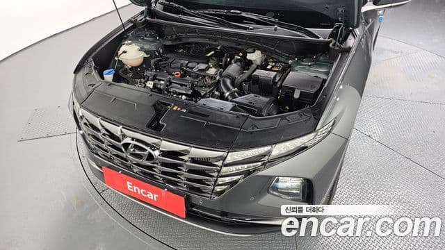 Hyundai Tucson Hybrid 2023 — Photo 13/20