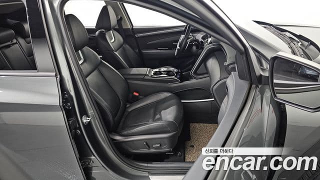 Hyundai Tucson Hybrid 2023 — Photo 10/20