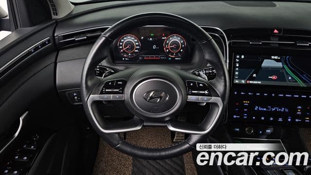 Hyundai Tucson Hybrid 2023 — Photo 17/20