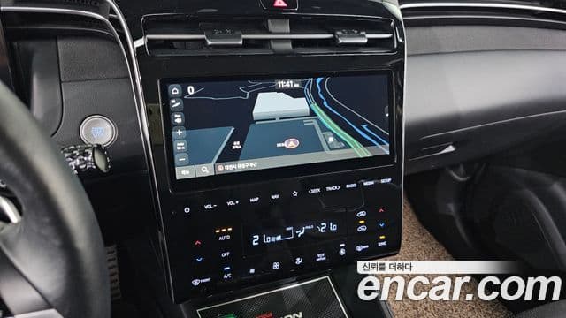 Hyundai Tucson Hybrid 2023 — Photo 5/20