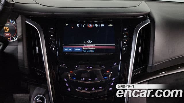 Cadillac Escalade 2018 — Фото 14/20