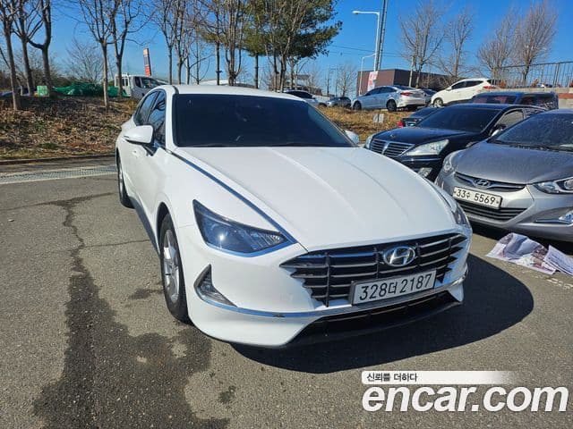 Hyundai Sonata 2023 — Фото 2/20
