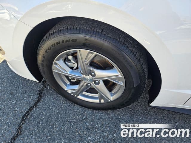 Hyundai Sonata 2023 — Фото 6/20