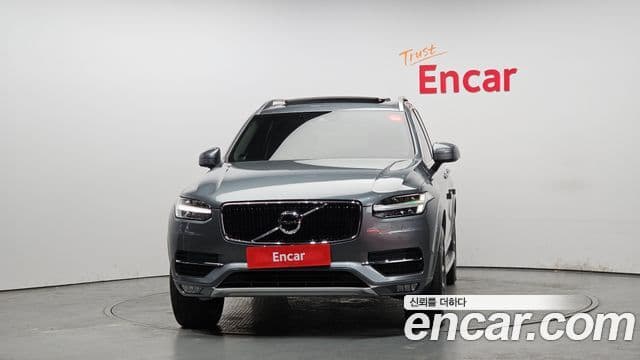 Volvo XC90 2018 — ფოტო 3/20