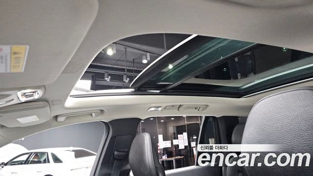 Volvo XC90 2018 — ფოტო 19/20