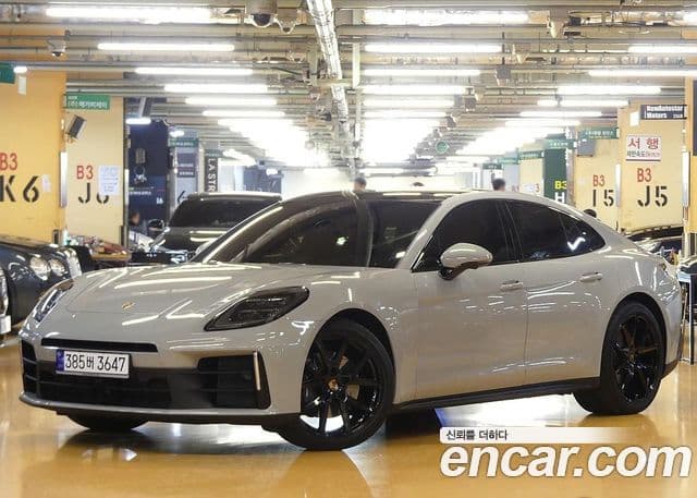 Porsche Panamera 2025 — Photo 2/20