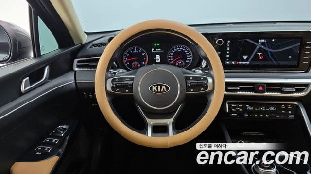 Kia K5 2020 — ფოტო 12/20