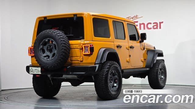 Jeep Wrangler 2021 — ფოტო 2/20