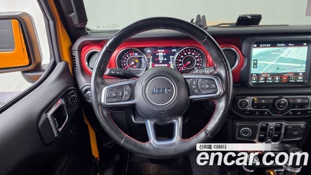 Jeep Wrangler 2021 — ფოტო 13/20