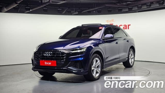 Audi Q7 2021 — Фото 1/20
