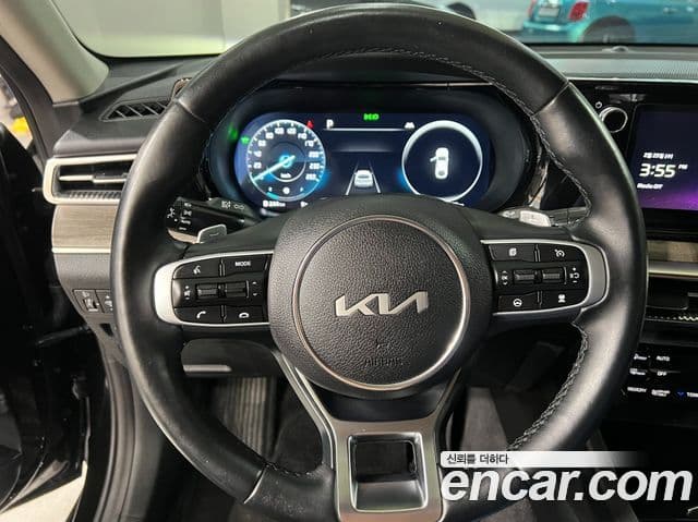 Kia K5 2023 — ფოტო 7/20