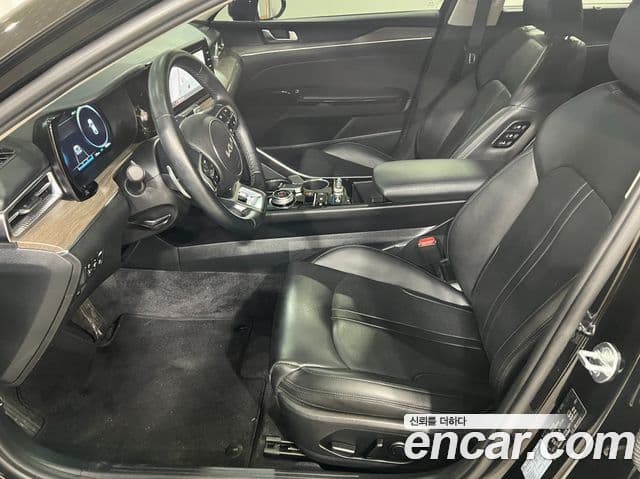 Kia K5 2023 — ფოტო 18/20