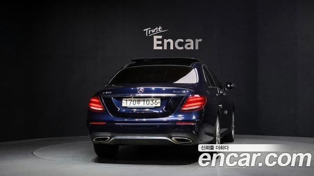 Mercedes-Benz E-Class 2019 — Şəkil 4/20