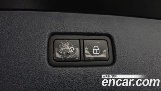 Genesis GV80 2021 — ფოტო 17/20