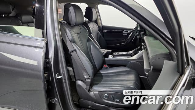 Genesis GV80 2021 — Photo 19/20