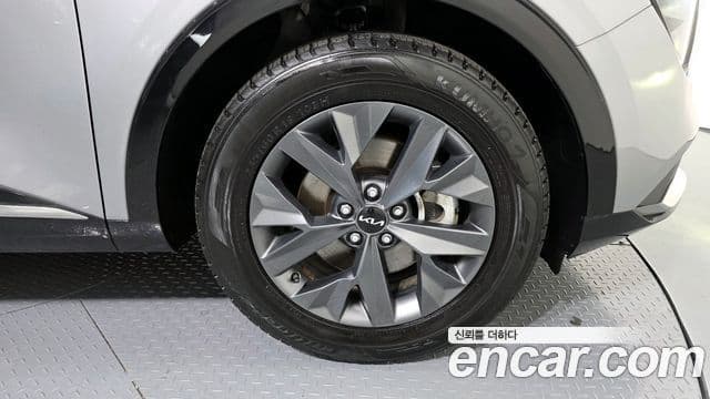 Kia Sportage 2023 — Şəkil 5/20