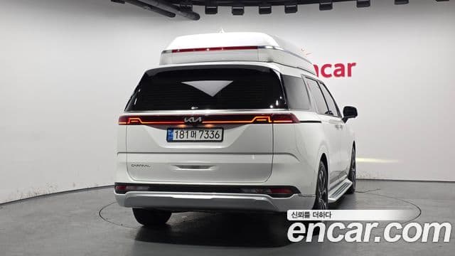 Kia Carnival 2022 — Фото 4/20