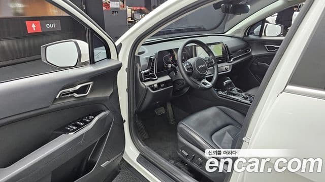 Kia Sportage 2023 — Фото 11/20