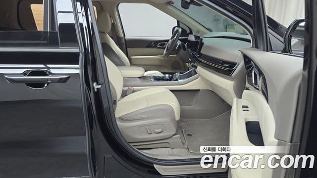 Kia Carnival 2024 — Şəkil 11/20