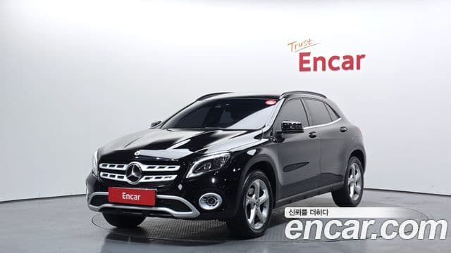 Mercedes-Benz GLA-Class 2018 — Şəkil 1/20