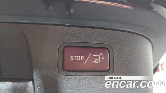 Mercedes-Benz GLA-Class 2018 — Şəkil 20/20