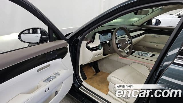 Genesis G90 2023 — ფოტო 10/20