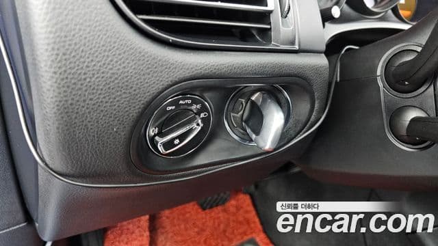 Porsche Macan 2019 — Şəkil 18/20