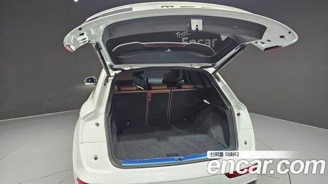 Audi Q5 2021 — ფოტო 20/20