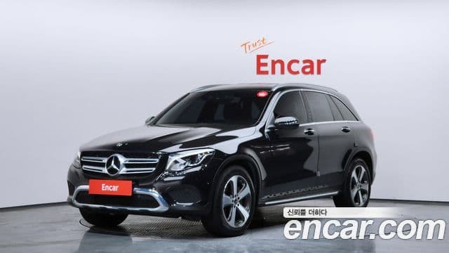 Mercedes-Benz GLC-Class 2019 — Photo 14/20