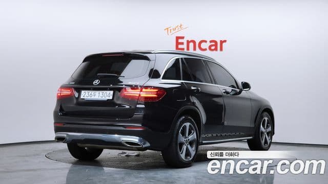 Mercedes-Benz GLC-Class 2019 — Şəkil 2/20