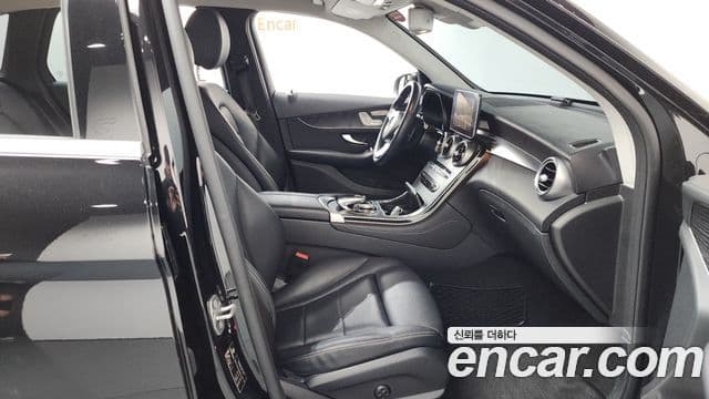 Mercedes-Benz GLC-Class 2019 — Şəkil 11/20