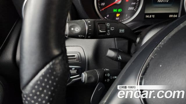 Mercedes-Benz GLC-Class 2019 — Şəkil 15/20