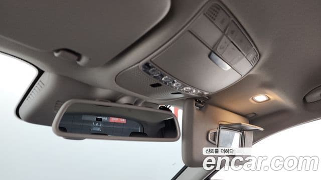 Mercedes-Benz GLC-Class 2019 — Şəkil 18/20