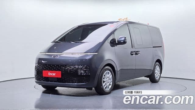 Hyundai Staria 2023 — ფოტო 1/20