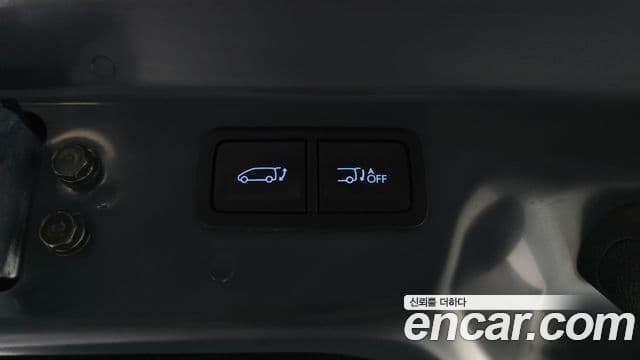 Hyundai Staria 2023 — ფოტო 19/20
