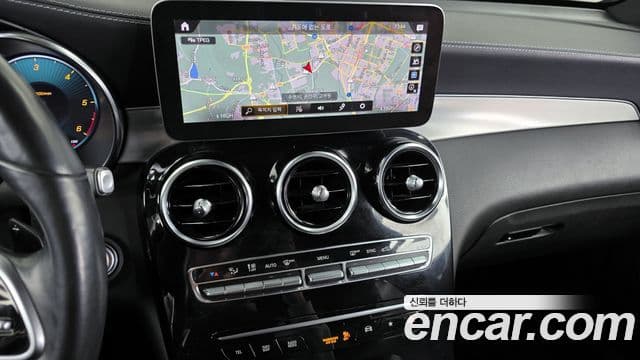 Mercedes-Benz GLC-Class 2022 — ფოტო 14/20