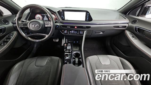 Hyundai Sonata Hybrid 2021 — ფოტო 15/20
