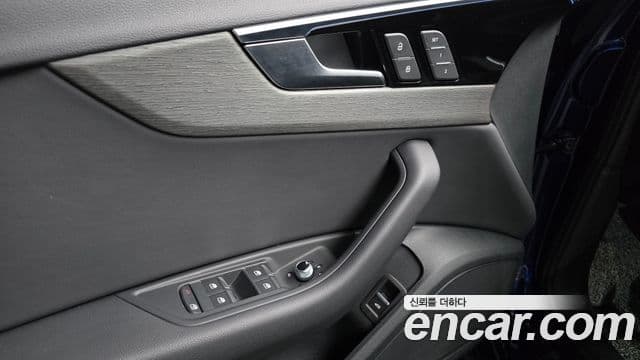 Audi A4 2023 — Фото 18/20