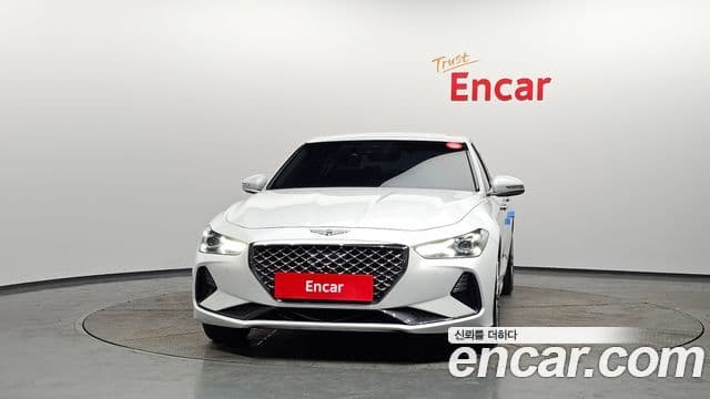 Genesis G70 2019 — ფოტო 8/20