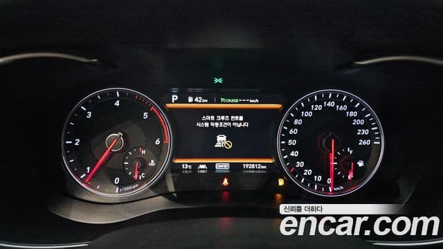 Genesis G70 2019 — ფოტო 16/20