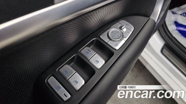 Genesis G70 2019 — ფოტო 12/20