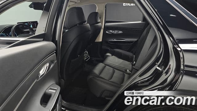 Genesis GV70 2021 — ფოტო 12/20