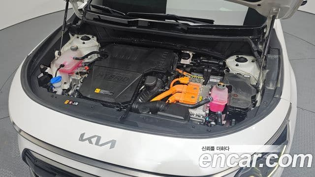 Kia Niro 2024 — Фото 6/20