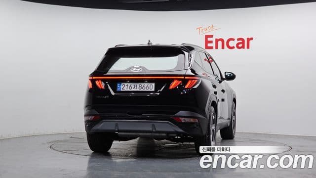 Hyundai Tucson Hybrid 2023 — Photo 14/20
