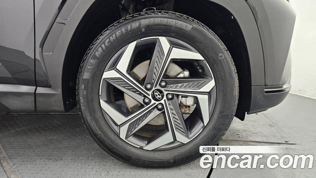 Hyundai Tucson Hybrid 2023 — Photo 2/20