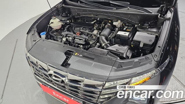 Hyundai Tucson Hybrid 2023 — Photo 8/20