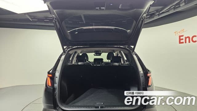 Hyundai Tucson Hybrid 2023 — Photo 4/20