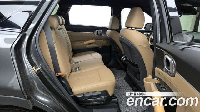 Kia Sorento 2023 — Şəkil 12/20